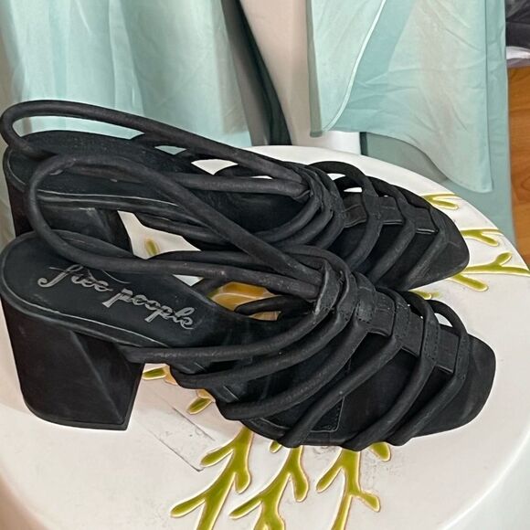 People Colette Cinched Heels Sandals/ size 39.5 - Picture 6 of 10